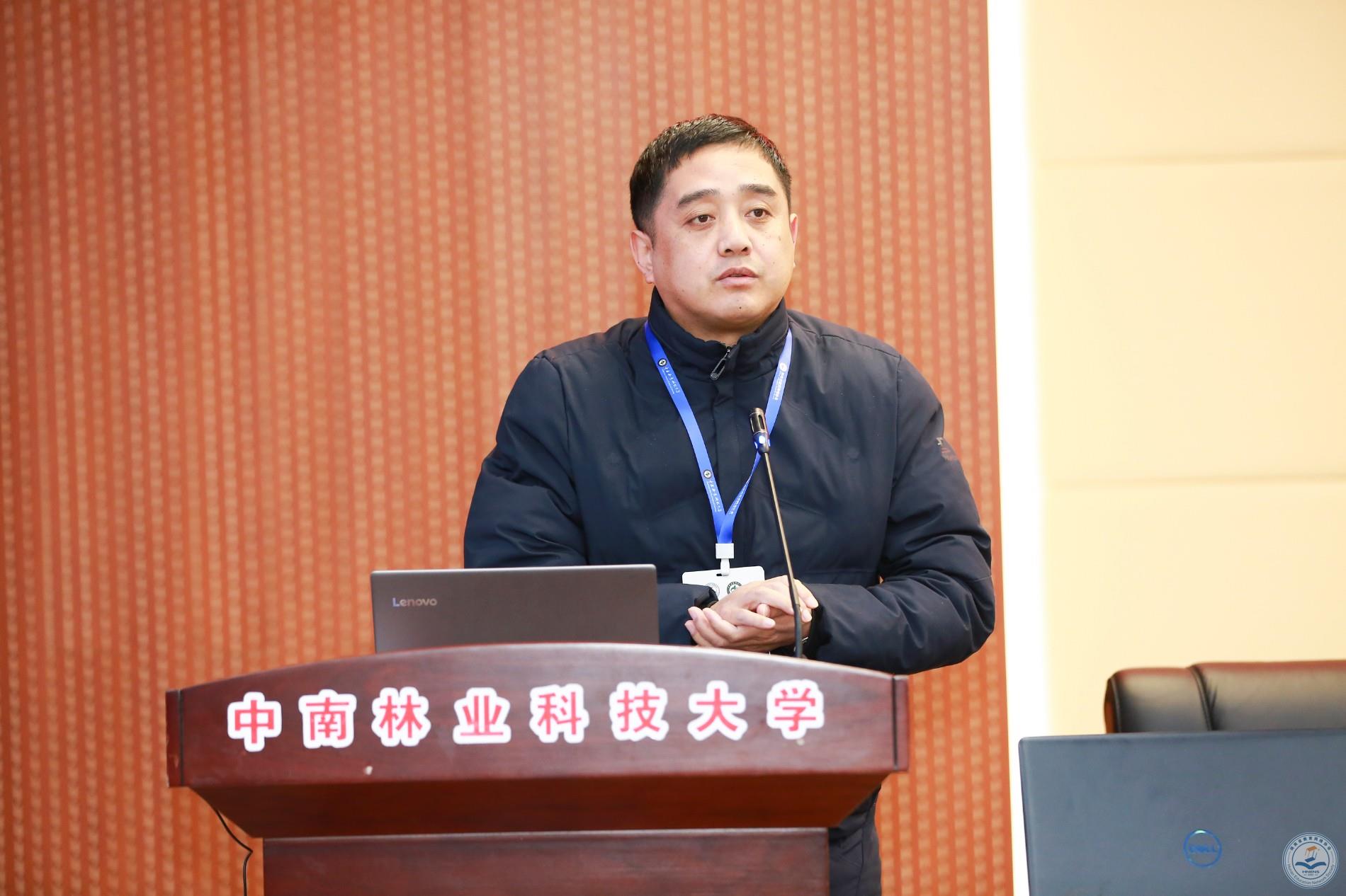 黎胤.jpg