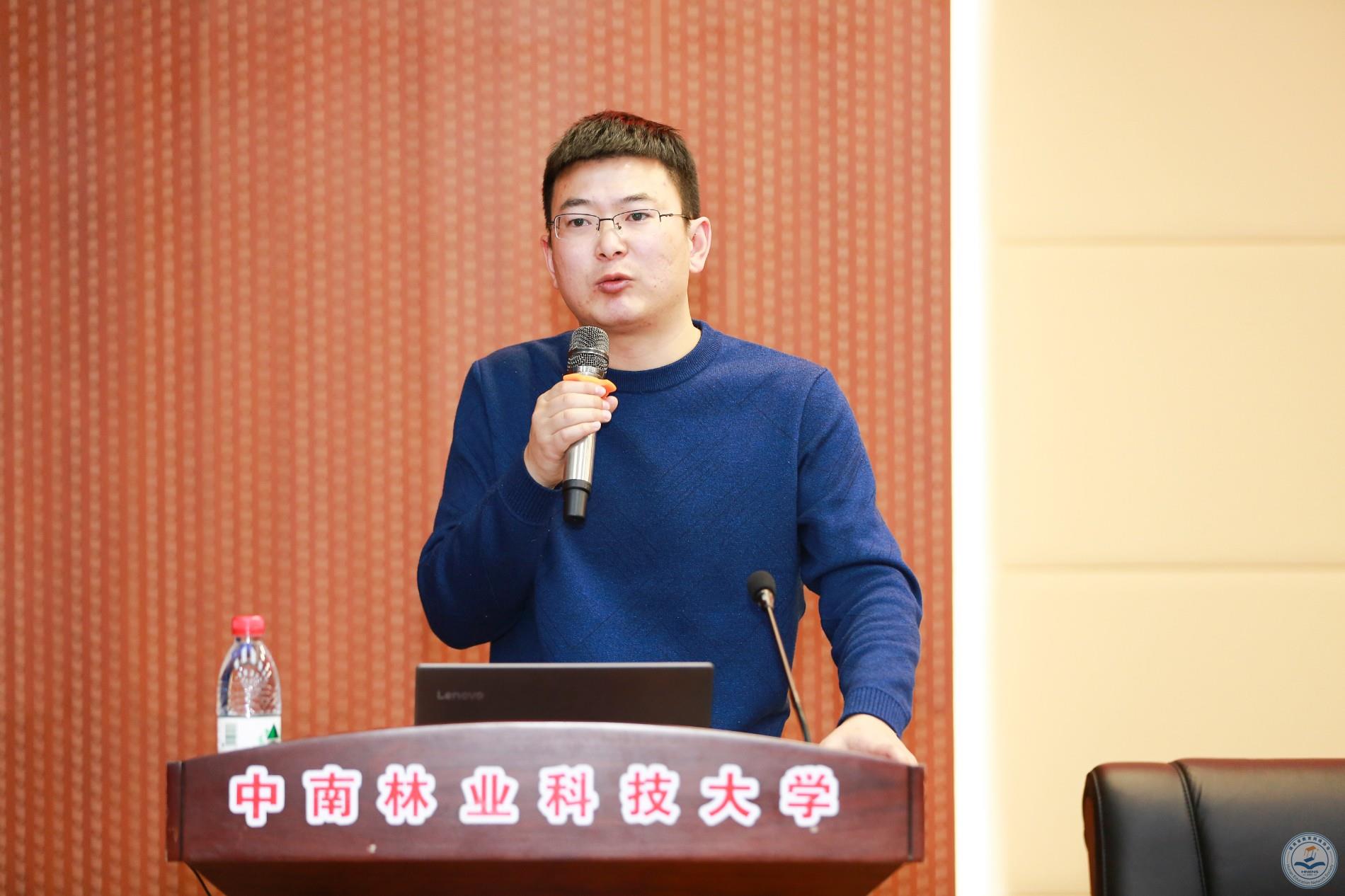 茅荣兴.jpg